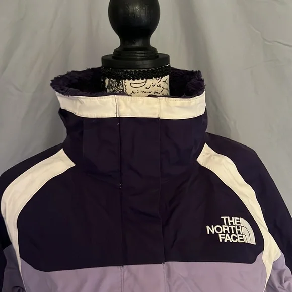 The North Face womens jacket M - Picture 3 of 9